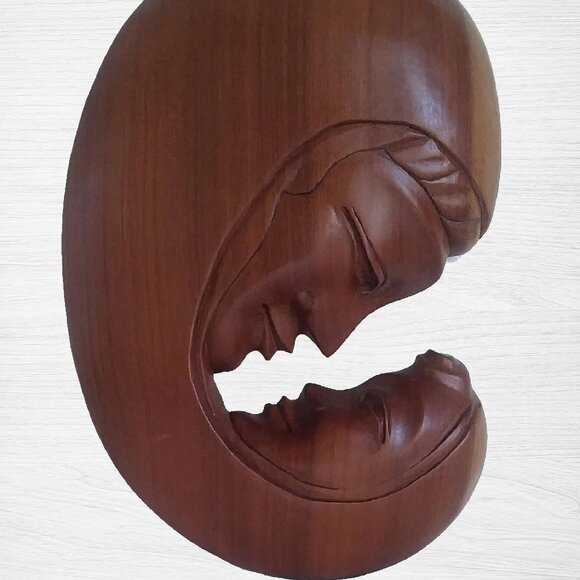 Mother and Child Wooden Plaque Wall Decor Carved Wood Madonna & Child - Picture 3 of 9